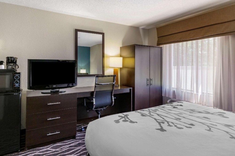 Sleep Inn Fayetteville I-95 Image 12
